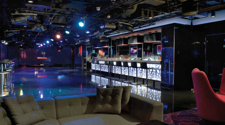 Bliss Ultra Lounge